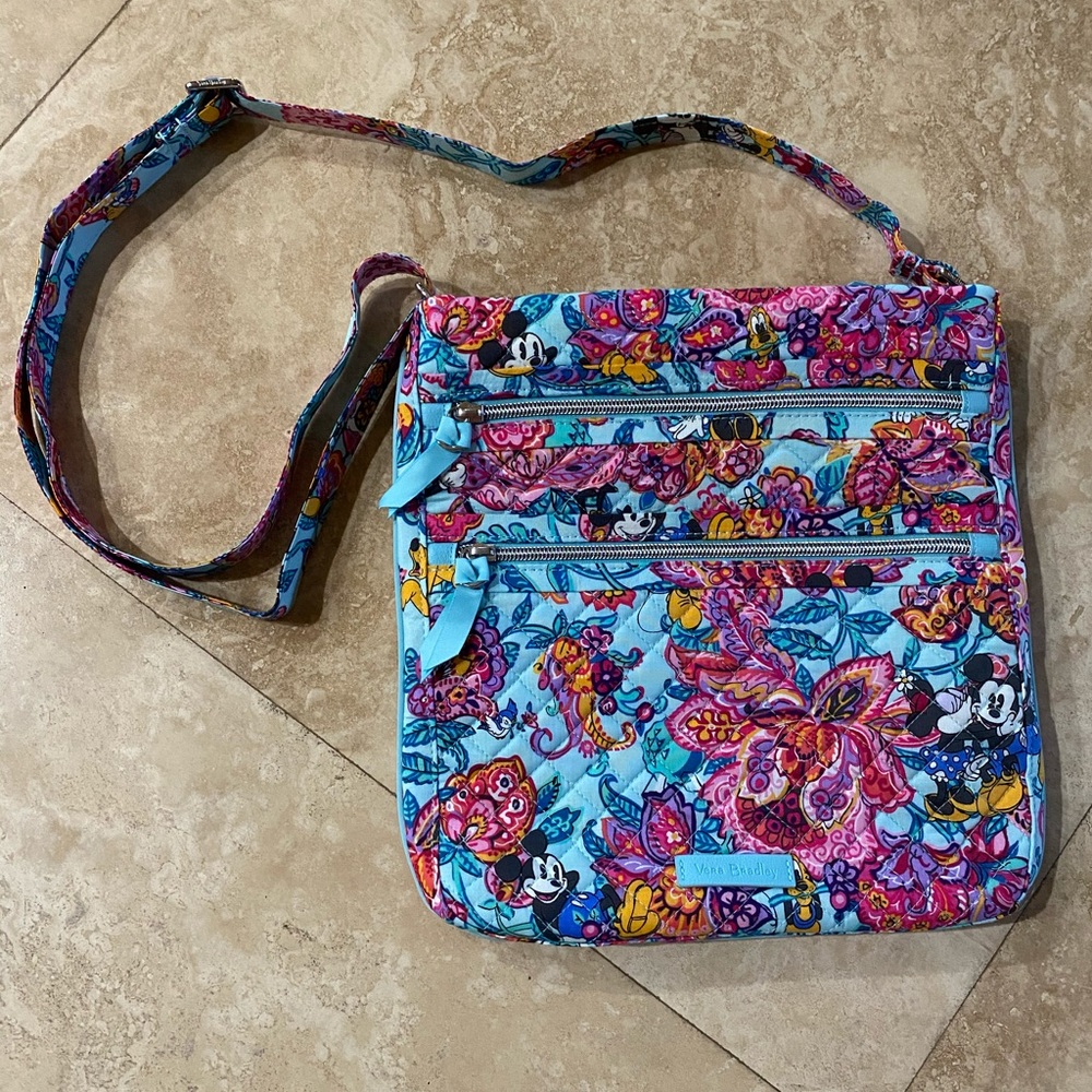 Vera Bradley Medium Disney Messenger